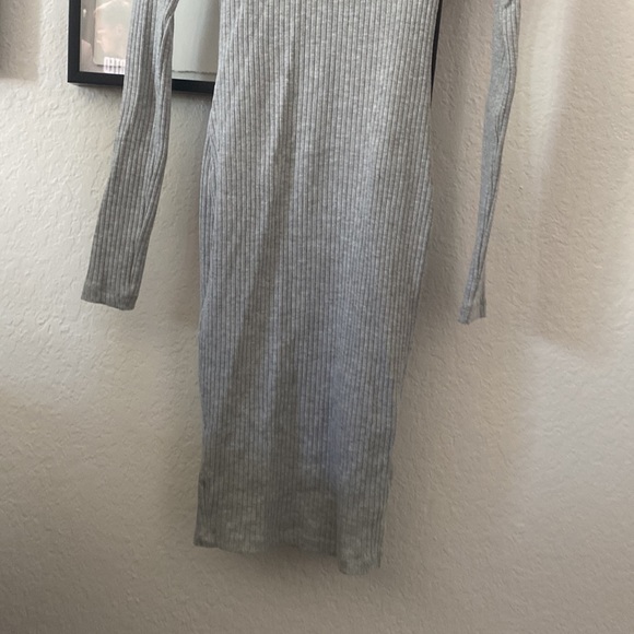 H&M gray long ribbed turtleneck dress size 4 great condition - Picture 3 of 5